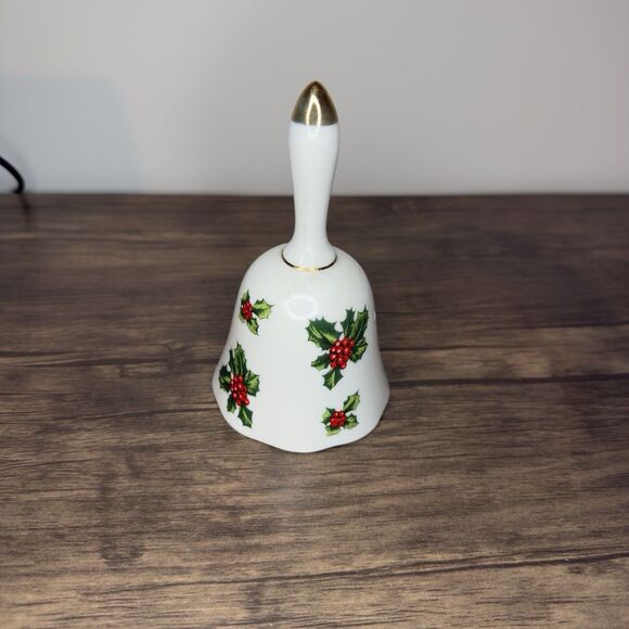 Christmas Holly Berry China Set With Lefton China Christmas Bell Item #7944 - Picture 2 of 9